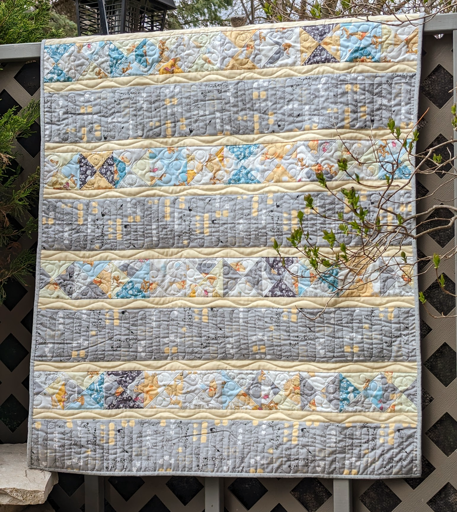 Winnie the pooh baby quilt sale